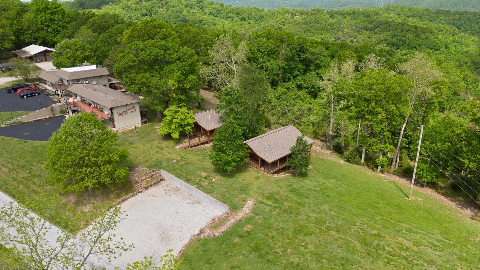 Roadrunner Inn And Log Cabins Eureka Springs Extérieur photo