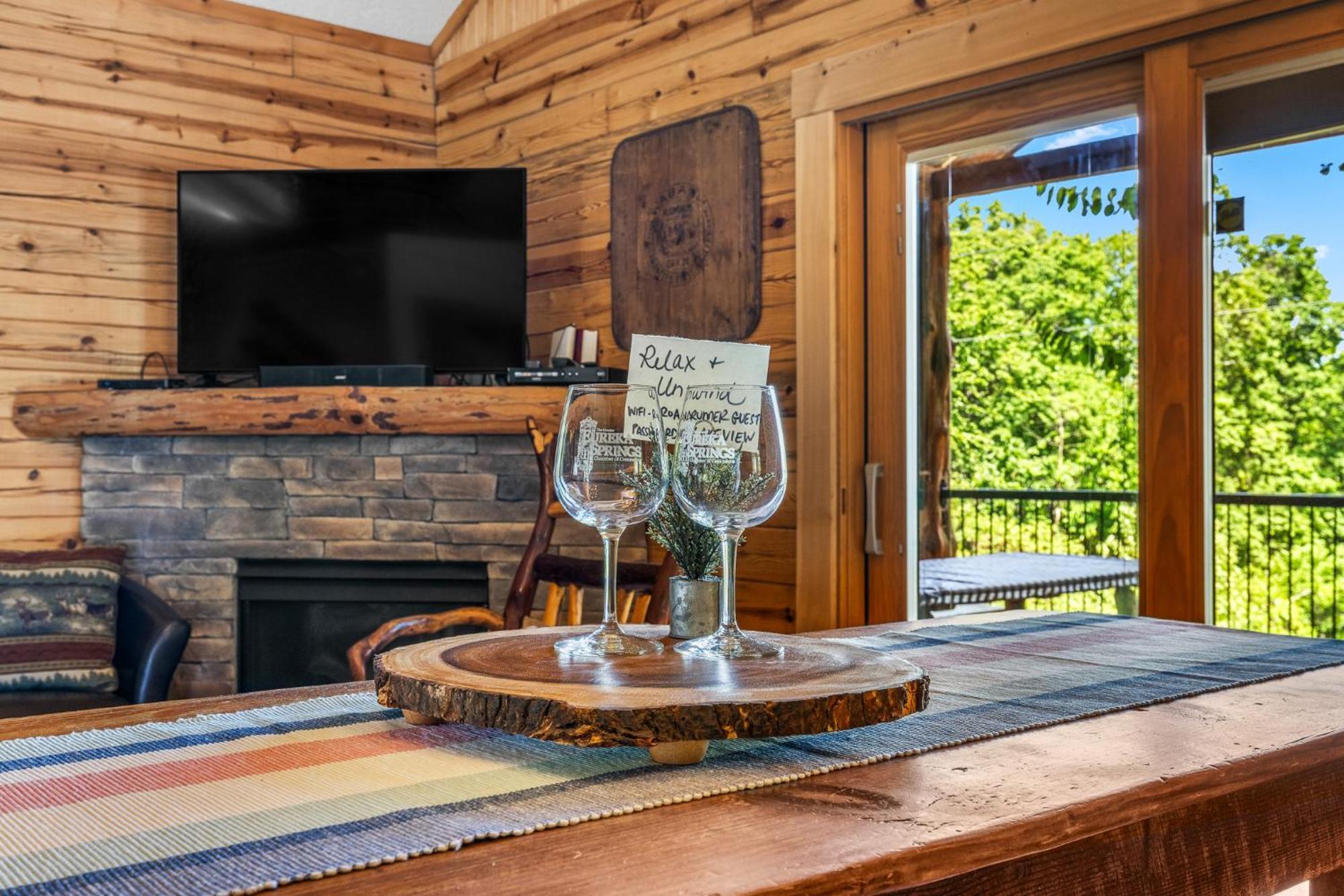 Roadrunner Inn And Log Cabins Eureka Springs Extérieur photo