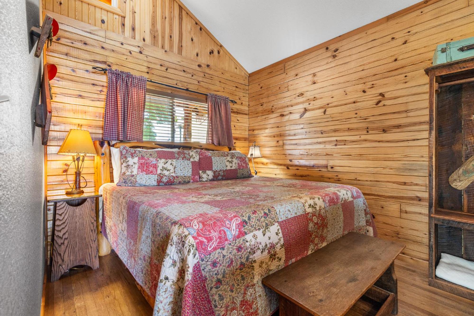 Roadrunner Inn And Log Cabins Eureka Springs Extérieur photo